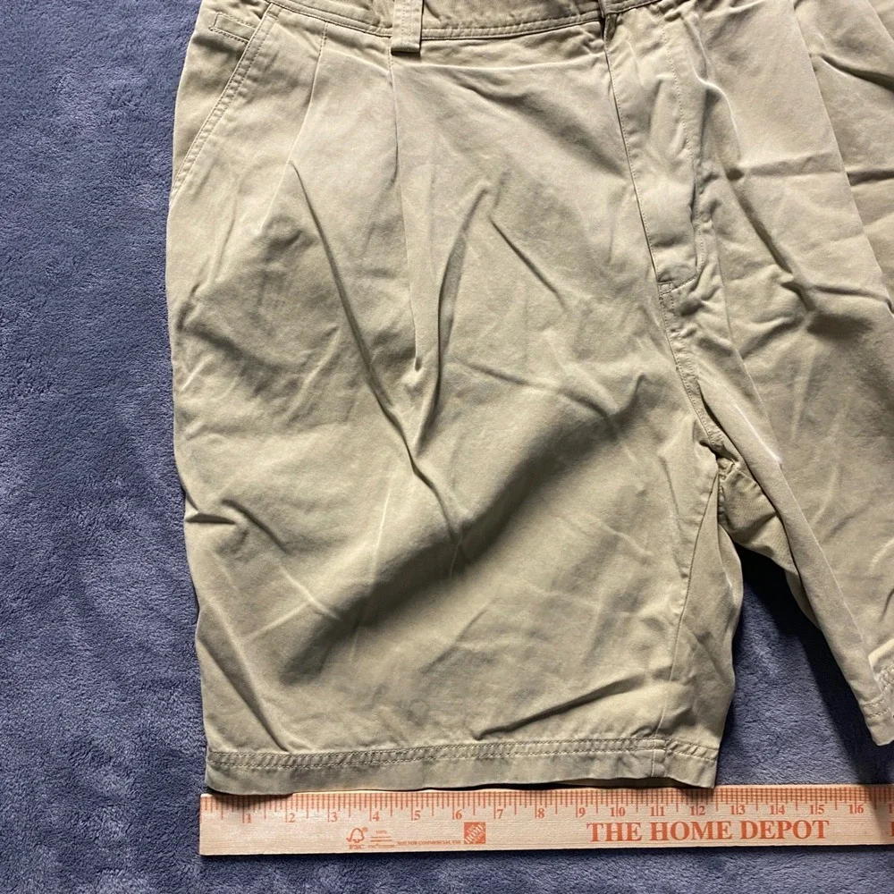Vintage Tommy Bahama Shorts Mens 42 Khaki Tan Pleated Made 90s Early 2000s Chino